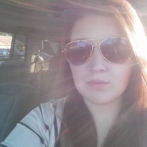 Meet your Posher, Victoria